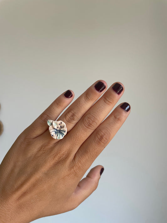 Anillo flor hoja